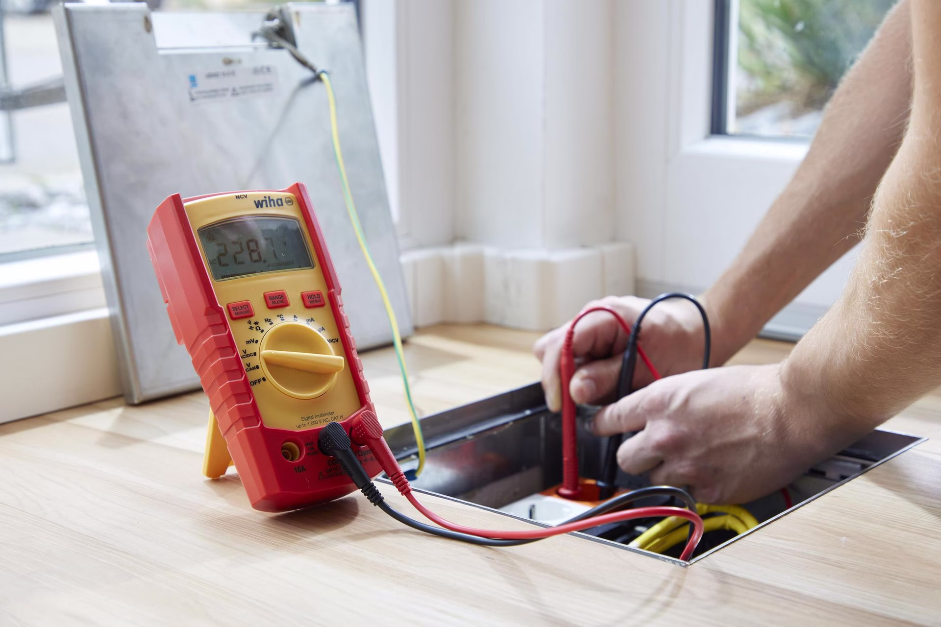 Multimeter 0-1000V AC RMS